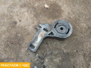 Кронштейн радиатора левый