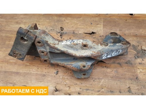 Кронштейн крепления передней рессоры правый